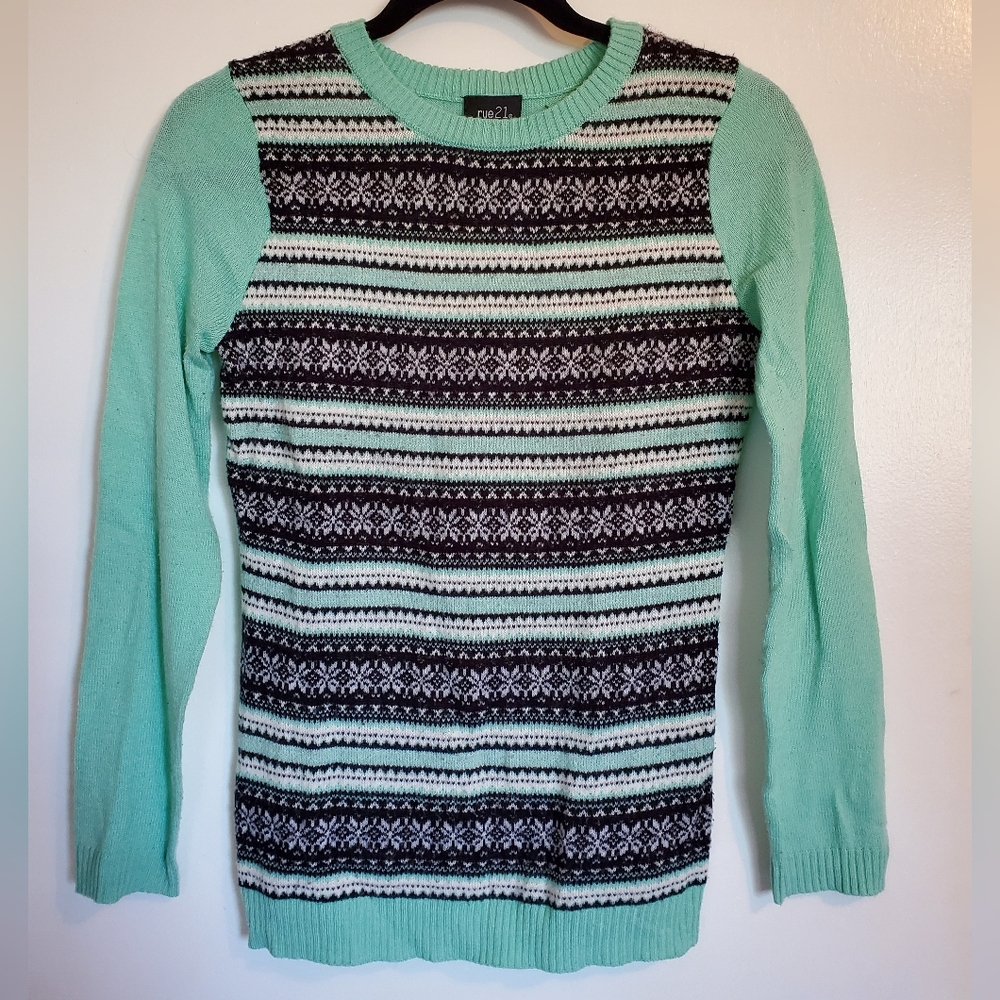 Small Rue 21 Sweater